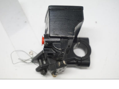 Vänster sida på Bromshuvudcylinder från en Yamaha FZ1-SA -2007 motorcykel.