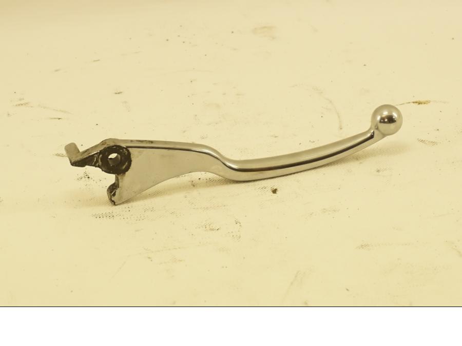 Framsidan på Bromsgrepp från en Suzuki VS 1400 -2001 motorcykel.