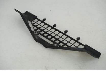 Höger sida på Luftintag från en Honda CBR 1000 -2005 motorcykel.