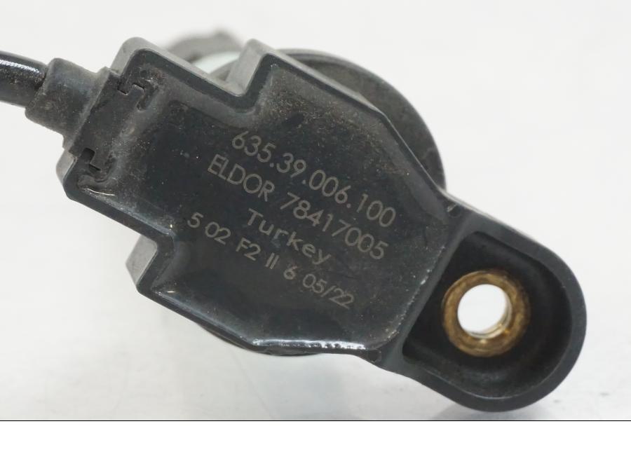 Extrabild1 på Tändspole från en KTM 1290 Super Duke R -2022 motorcykel.