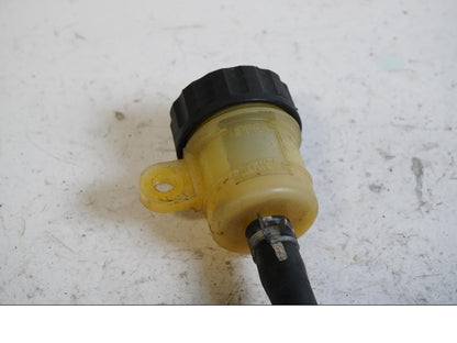 Höger sida på Bromshuvudcylinder från en Yamaha YZF R6 -2001 motorcykel.