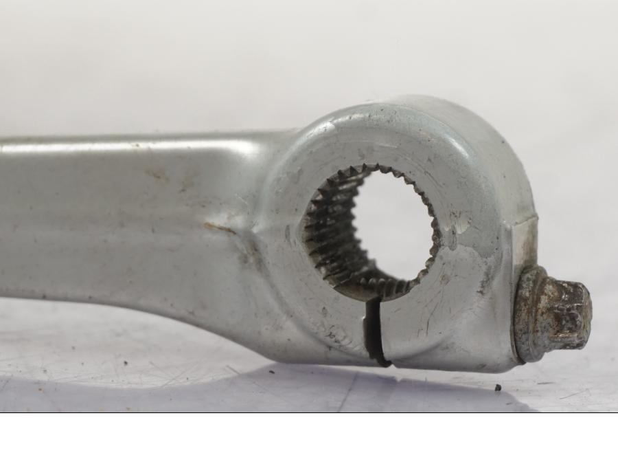 Höger sida på Växelpedal från en BMW R 1200 GS -2005 motorcykel.