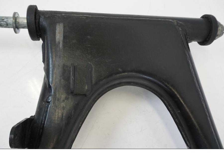 Snett nerifrån på Sving från en Honda CB 650 -1980 motorcykel.