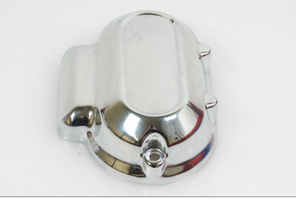 Vänster sida på Transmissionskåpa från en H-D Street Glide FLHX -2015 motorcykel.