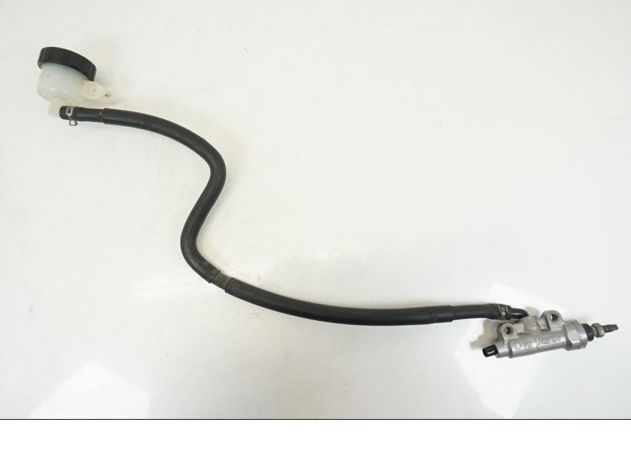 Framsidan på Bromshuvudcylinder från en Yamaha XV 1700 -2004 motorcykel.