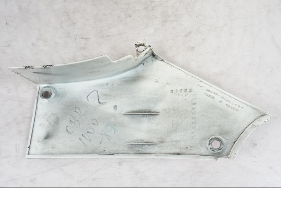 Snett nerifrån på Instrumentkåpa från en Honda CBR 1000 F -1989 motorcykel.