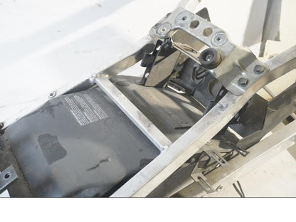 Höger sida på Bakram från en Suzuki GSX-R 750 -1995 motorcykel.