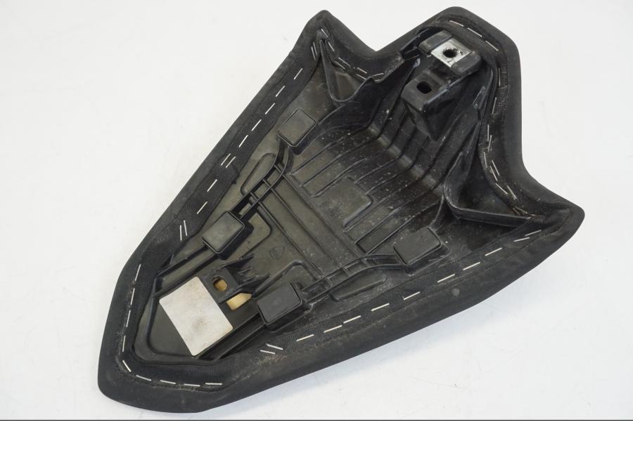 Extrabild1 på Sadel från en Ducati Streetfighter V4 -2020 motorcykel.