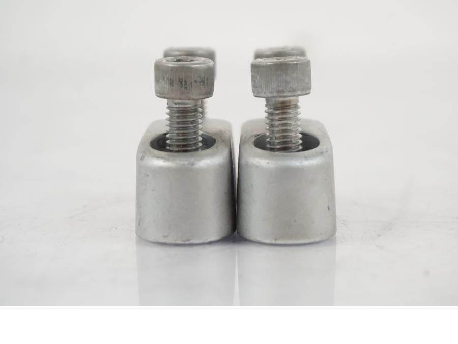 Snett nerifrån på Styrfäste från en BMW F 650 CS -2002 motorcykel.