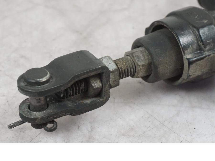 Baksidan på Bromshuvudcylinder från en Buell 1125 R -2008 motorcykel.