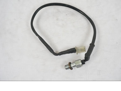 Framsidan på Bromsljuskontakt från en Honda CBR 900 RR -2003 motorcykel.