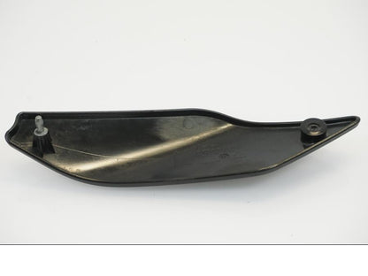 Vänster sida på Sidkåpa från en KTM 690 Duke -2012 motorcykel.