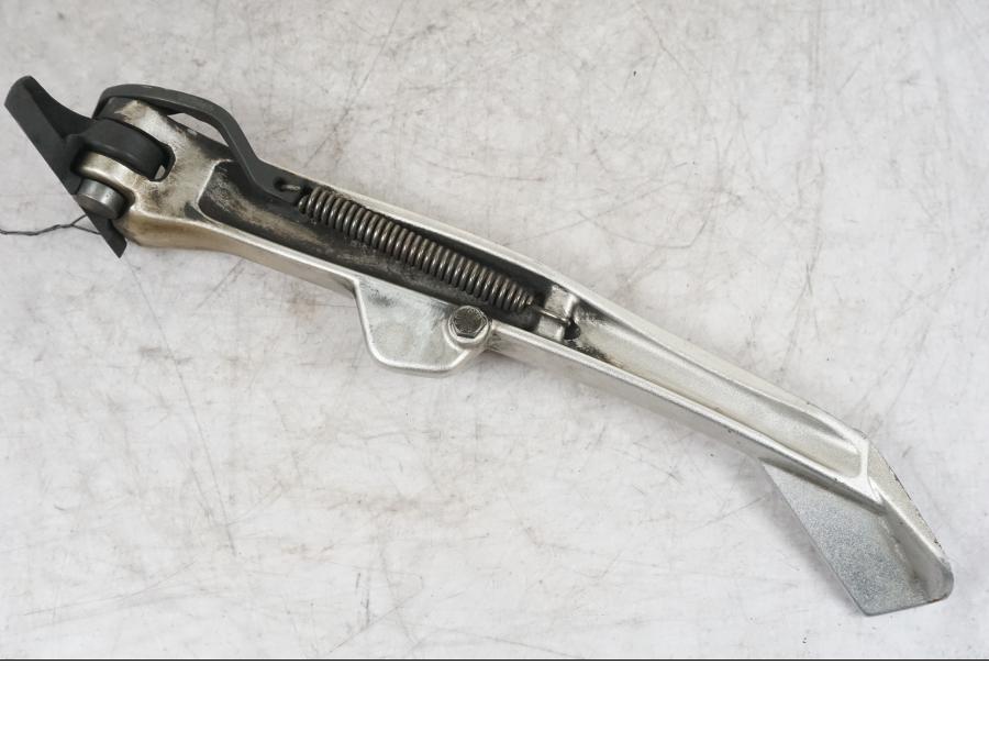 Höger sida på Sidostöd från en Buell 1125 R -2008 motorcykel.