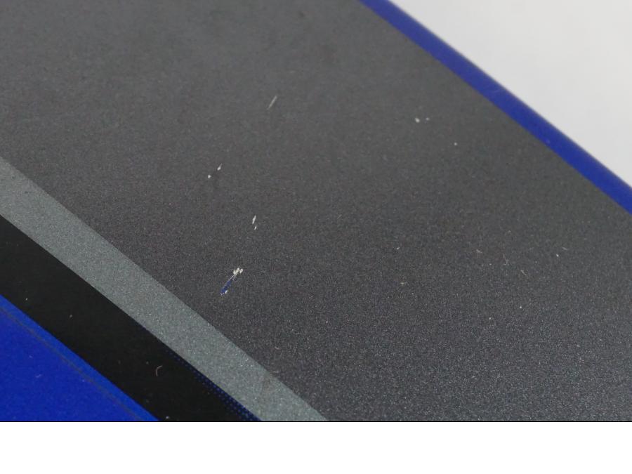 Vänster sida på Sidkåpa från en Yamaha YZF 1000 R1 -2007 motorcykel.