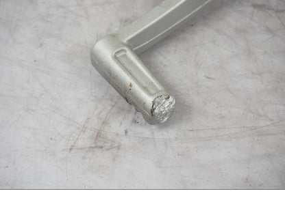 Höger sida på Bromspedal från en BMW F 800 R -2018 motorcykel.