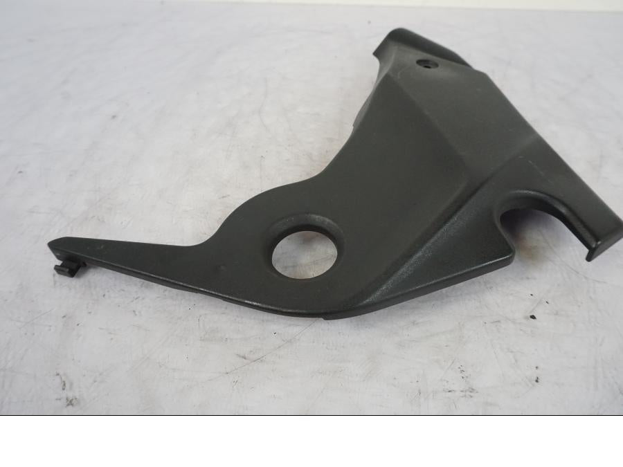 Höger sida på Ramskydd från en Kawasaki ER-6F -2010 motorcykel.