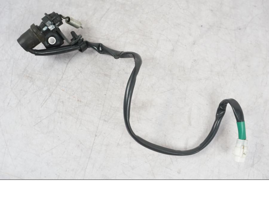 Framsidan på Bromsljuskontakt från en Yamaha MT-09 -2016 motorcykel.