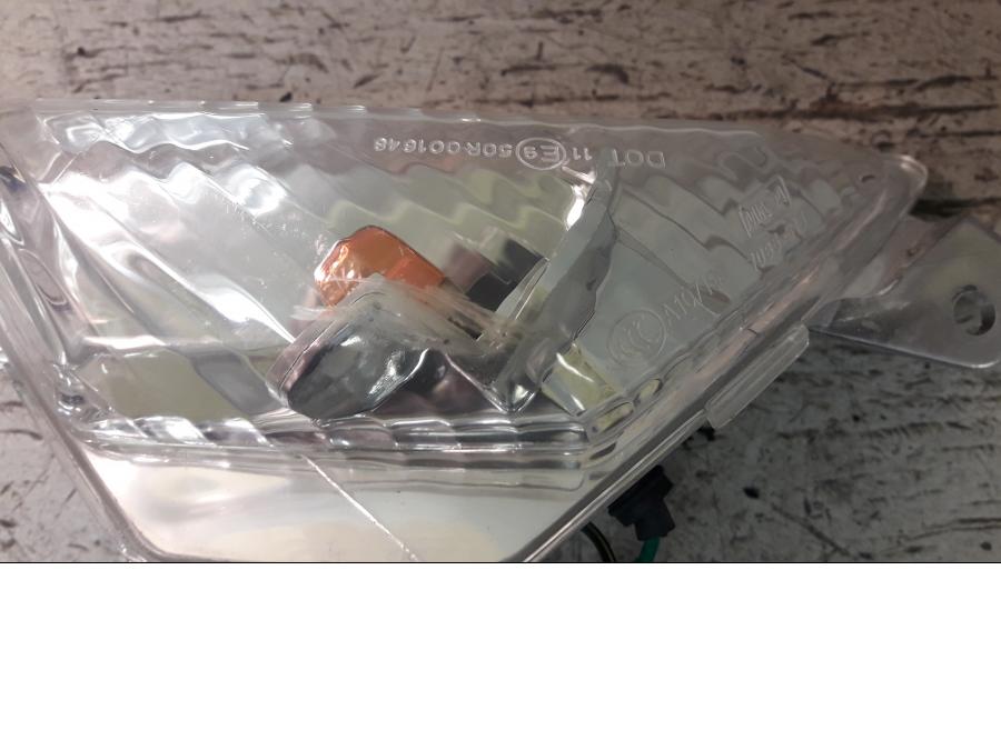 Höger sida på Blinkers från en Kawasaki Z 1000 -2017 motorcykel.