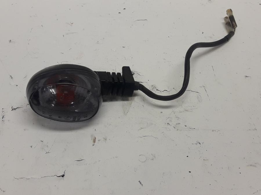 Framsidan på Blinkers från en Triumph Tiger -1999 motorcykel.