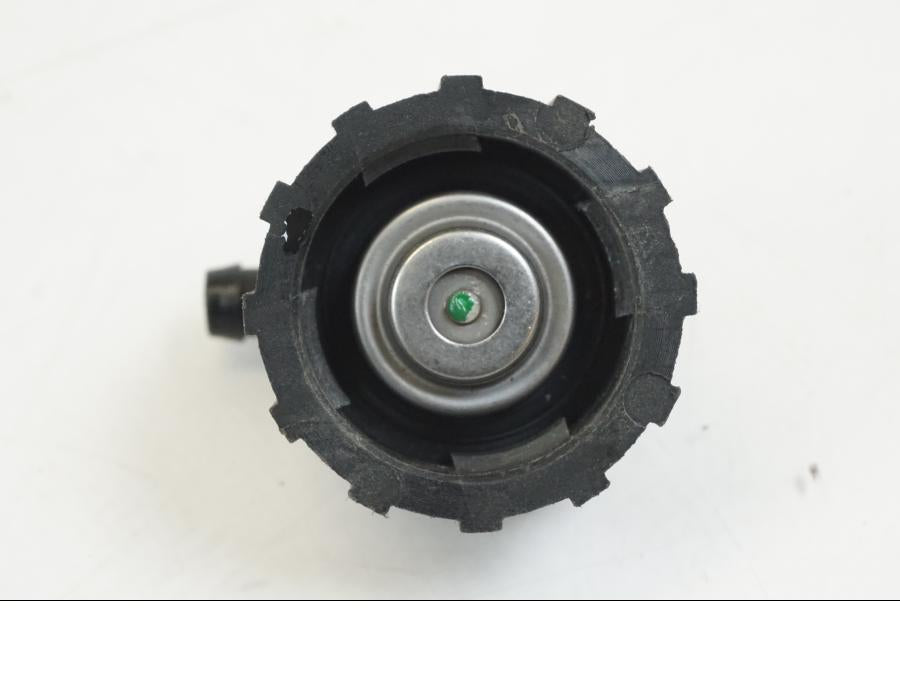 Baksidan på Vattenkyllock från en Husqvarna 701 Supermoto -2020 motorcykel.