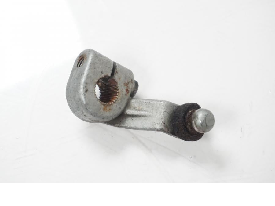 Framsidan på Växelarm från en BMW F 650 CS -2002 motorcykel.