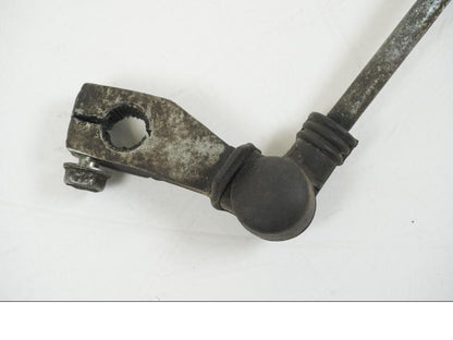 Snett nerifrån på Växelpedal från en Honda CBR 125 R -2006 motorcykel.