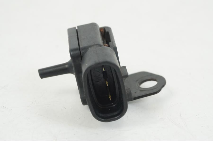 Snett uppifrån på Mapsensor från en Suzuki GSX-R 750 -2001 motorcykel.