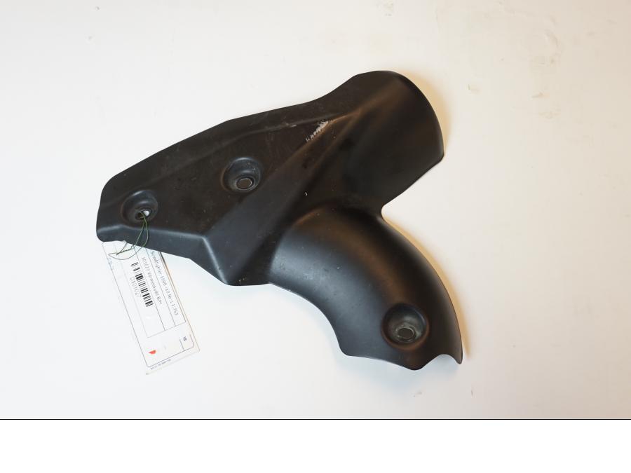 Framsidan på Värmeskydd från en Ducati Streetfighter 1098 -2010 motorcykel.