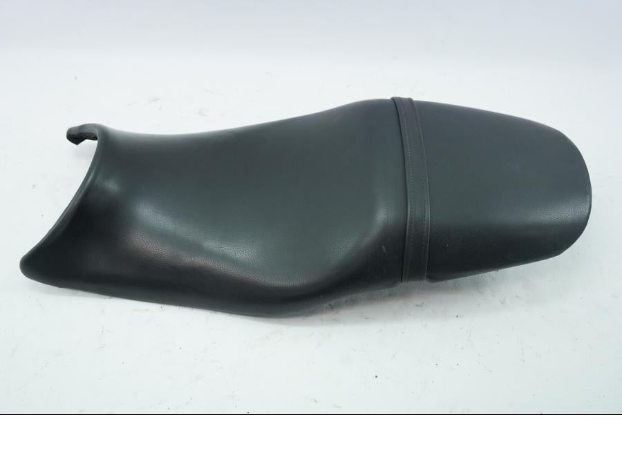 Framsidan på Sadel från en Triumph TT 600 -2000 motorcykel.