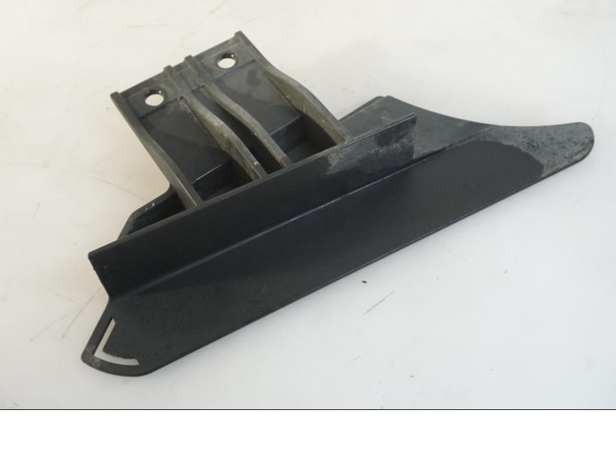 Baksidan på Remskydd från en Indian Chieftain Dark Horse -2019 motorcykel.