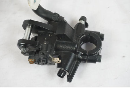 Baksidan på Bromshuvudcylinder från en Kawasaki ZZ-R 1400 -2009 motorcykel.