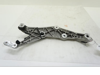 Höger sida på Ramdel från en Ducati Multistrada 1158 V4 -2021 motorcykel.