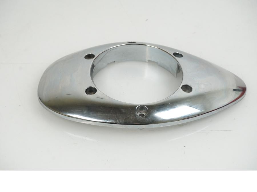 Baksidan på Bensintankdekor från en BMW R 1200 C -2003 motorcykel.