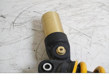 Vänster sida på Stötdämpare från en Honda CBR 1000 RR -2005 motorcykel.