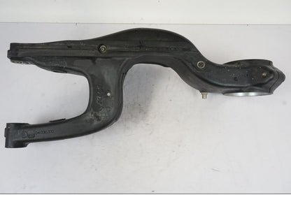 Snett uppifrån på Sving från en KTM 1290 Super Duke -2019 motorcykel.