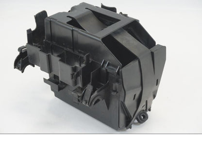 Framsidan på Batterihållare från en BMW R 1200 GS -2018 motorcykel.