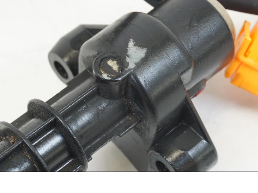 Snett nerifrån på Låssats från en BMW K 1200 LT -2004 motorcykel.