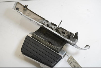 Framsidan på Fotplatta från en Honda GL 1500 -1998 motorcykel.