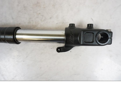 Höger sida på Gaffelben från en KTM 690 Duke -2014 motorcykel.