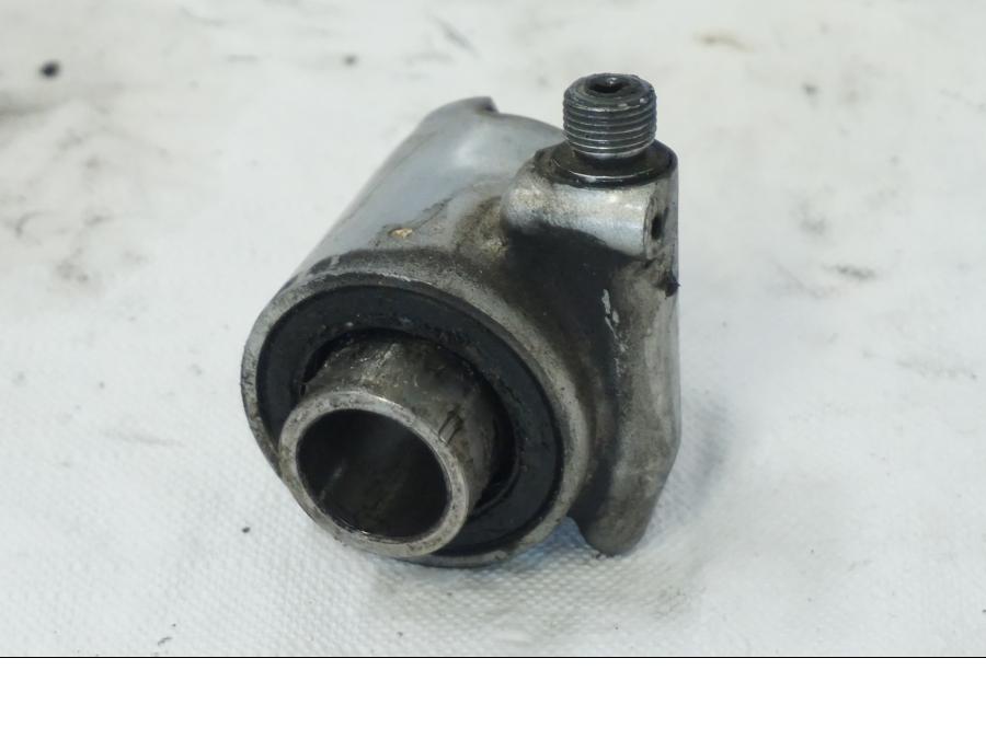 Höger sida på Hastighetsdrivning från en Kawasaki VN 1500 -1996 motorcykel.