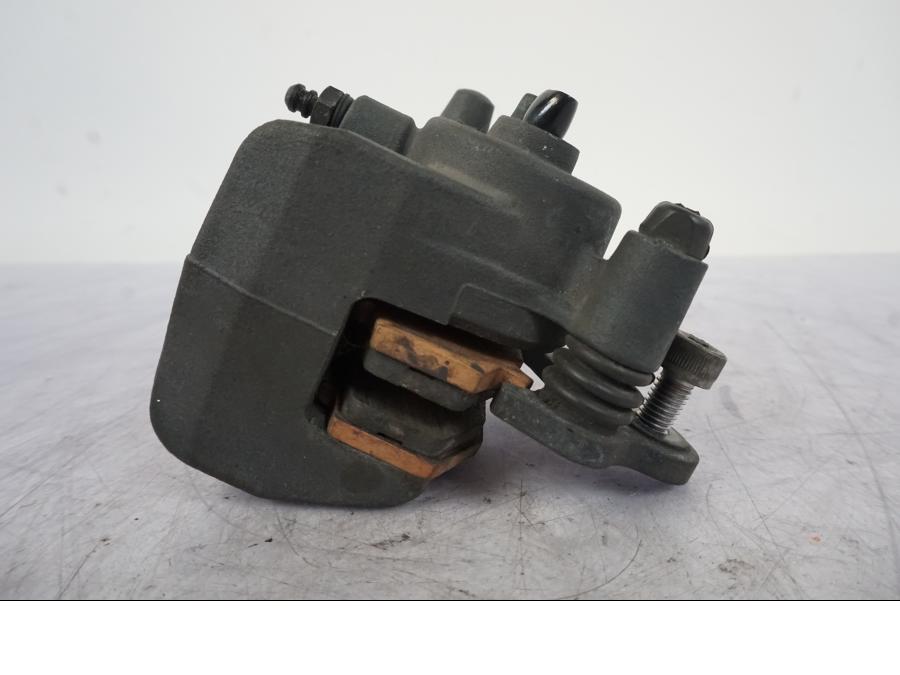 Vänster sida på Bromsok från en Kawasaki ER-6F -2010 motorcykel.