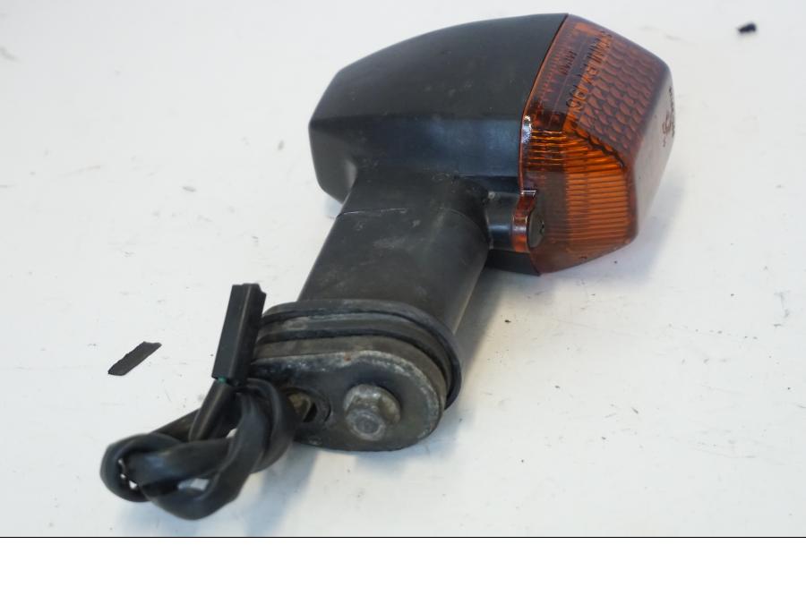 Snett uppifrån på Blinkers från en Kawasaki ZR-7 -2001 motorcykel.