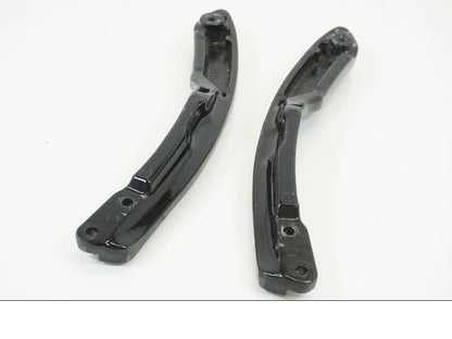 Snett nerifrån på Passagerarhandtag från en Yamaha XV 750 -1998 motorcykel.