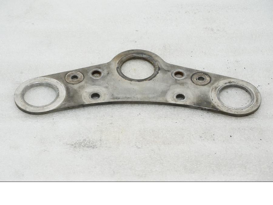 Baksidan på Gaffelkrona från en BMW R 90 -1975 motorcykel.