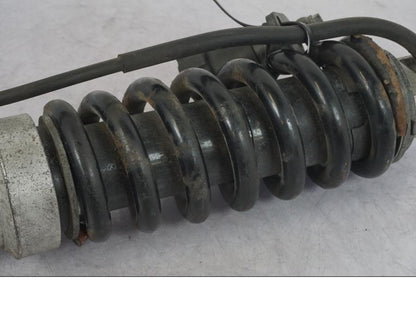 Snett uppifrån på Stötdämpare från en BMW R 1100 GS -1998 motorcykel.