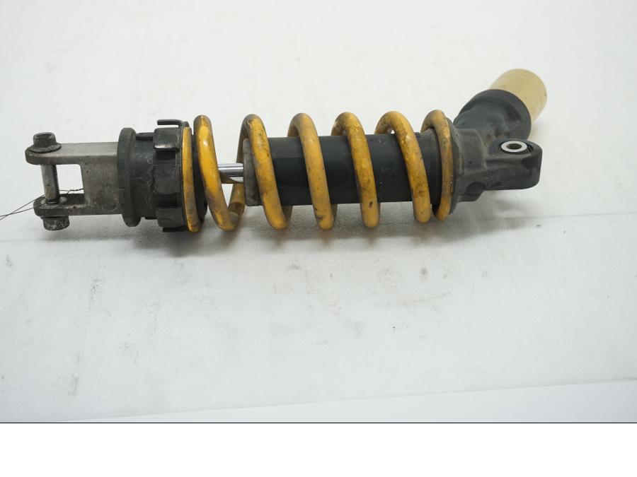 Baksidan på Stötdämpare från en Honda CBR 1000 RR -2004 motorcykel.