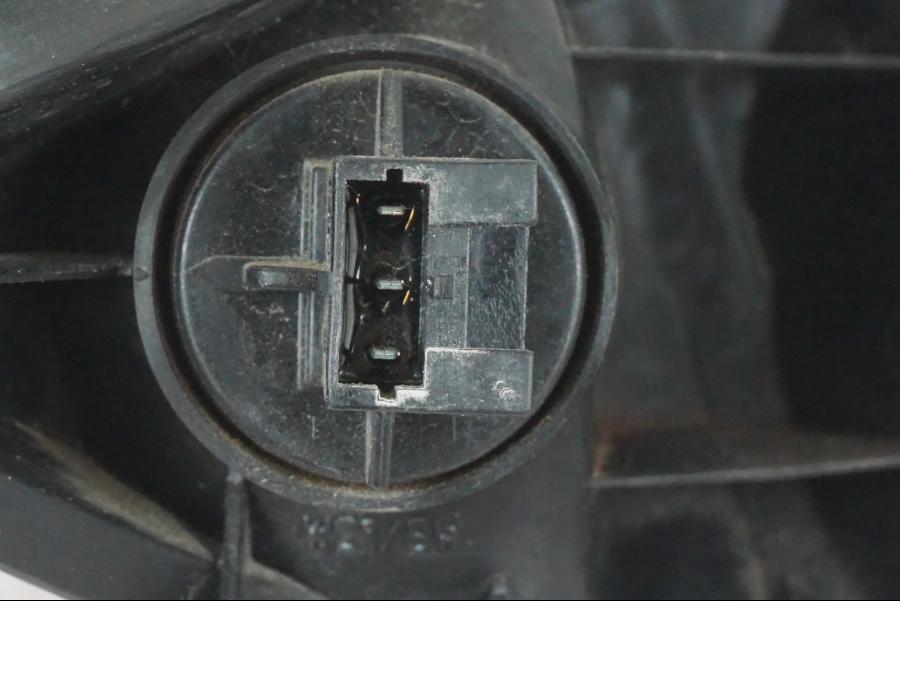 Snett nerifrån på Baklampa från en Honda NT 650 V -2002 motorcykel.