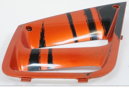 Snett nerifrån på Sidkåpa från en Honda CBR 600 -1998 motorcykel.