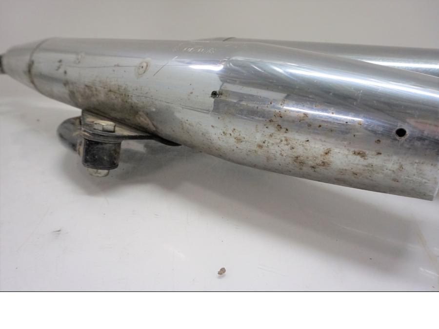 Baksidan på Ljuddämpare från en Yamaha XVZ 1300 -1997 motorcykel.