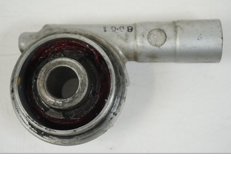 Snett uppifrån på Hastighetsdrivning från en Honda CBR 125 R -2006 motorcykel.